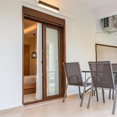 Odyssey Accommodation Pefkochori Exterior photo