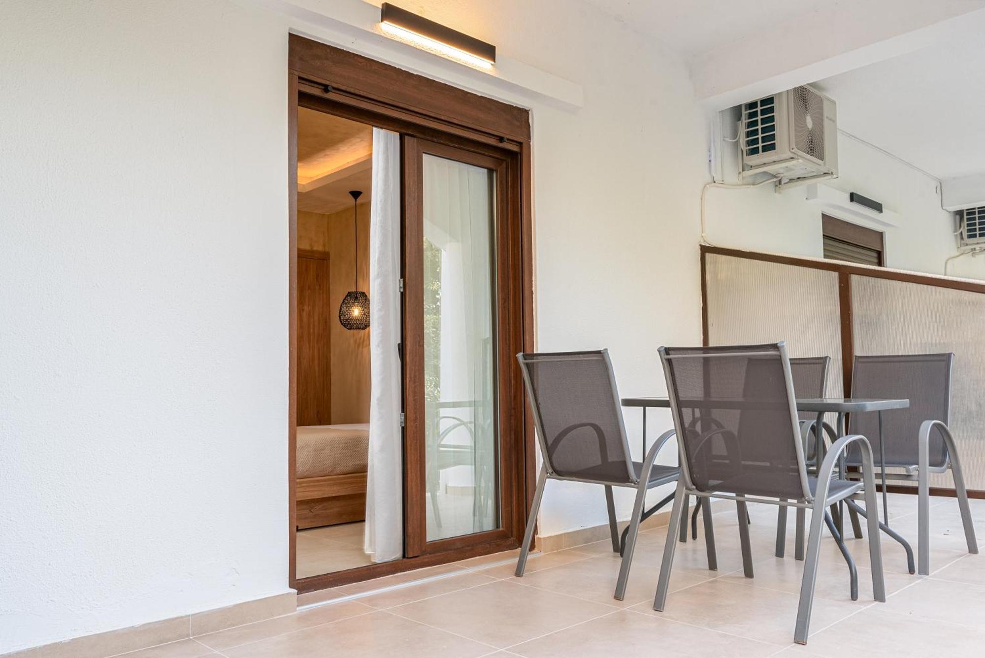 Odyssey Accommodation Pefkochori Exterior photo
